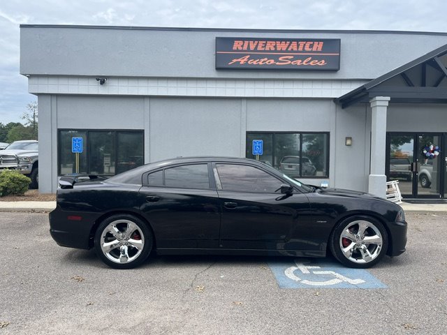2011 Dodge Charger R/T's photo