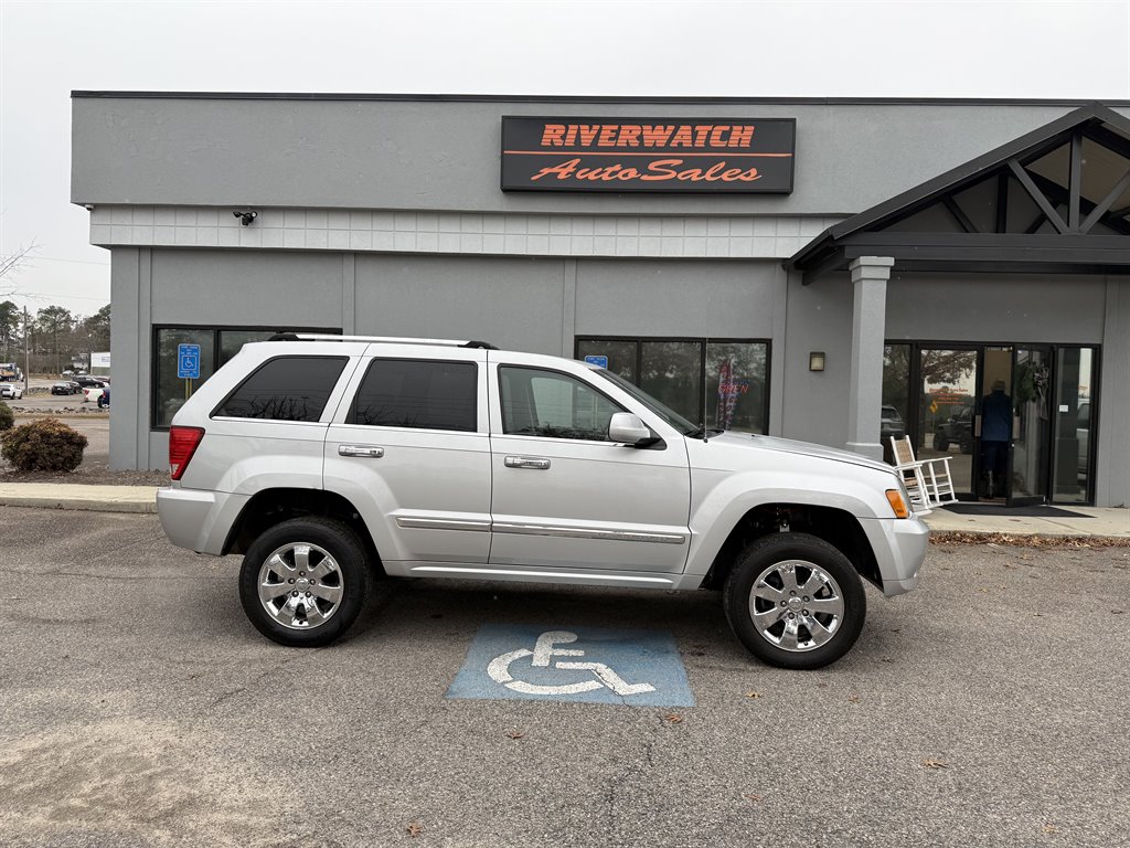 2009 Jeep Grand Cherokee Overland's photo