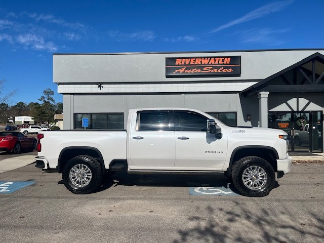 2022 Chevrolet Silverado 2500HD High Country's photo