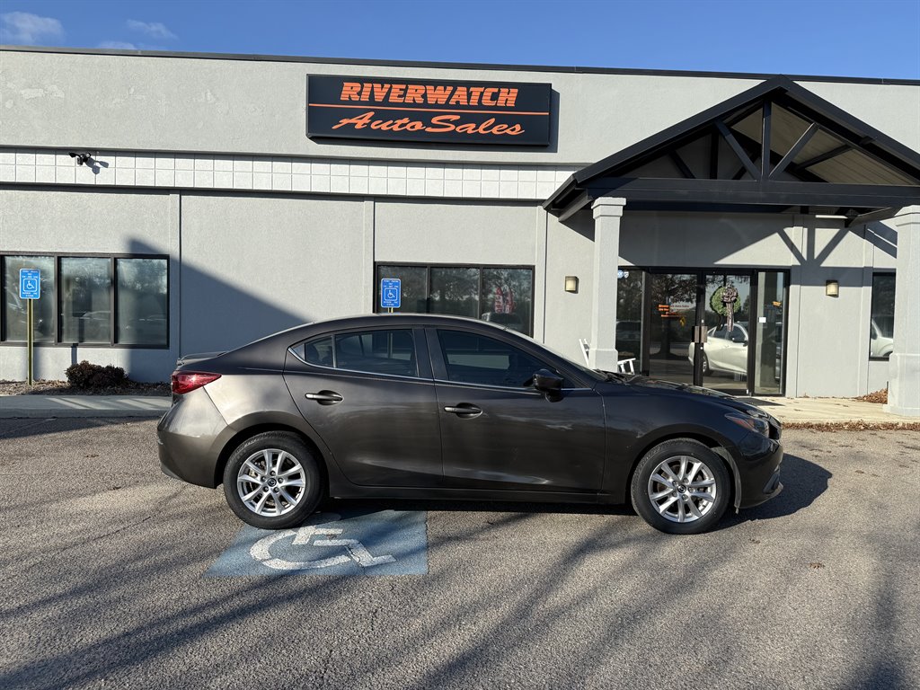 2016 Mazda MAZDA3 i Touring's photo