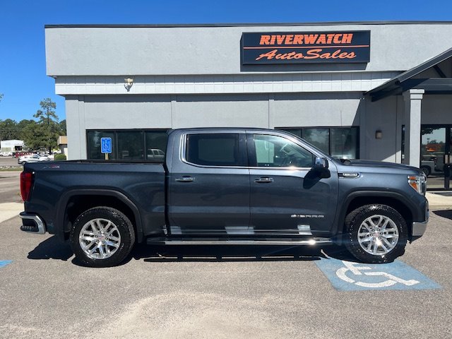 2021 GMC Sierra 1500 SLT's photo