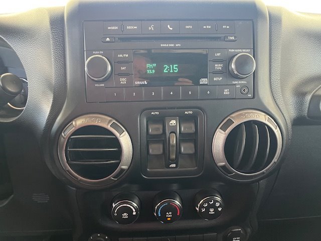 2011 Jeep Wrangler Unlimited Sport - Photo 14