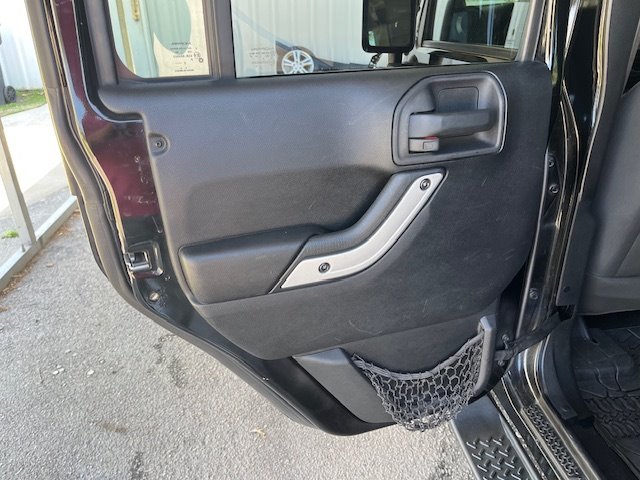 2011 Jeep Wrangler Unlimited Sport - Photo 15