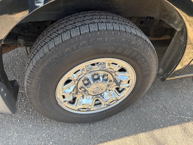 2019 Nissan NV Passenger SV - Photo 12