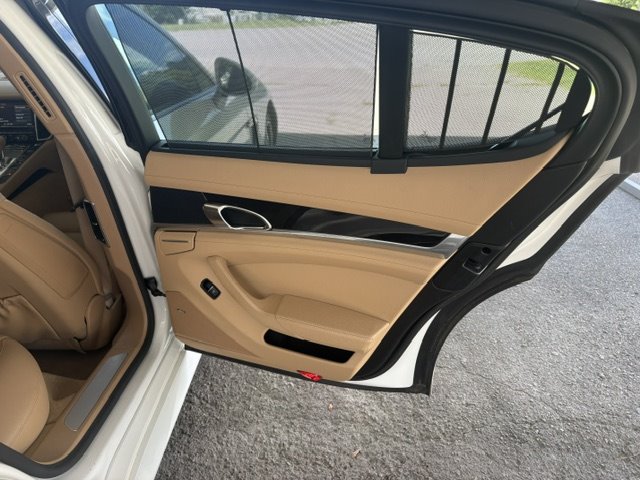 2012 Porsche Panamera Base - Photo 13