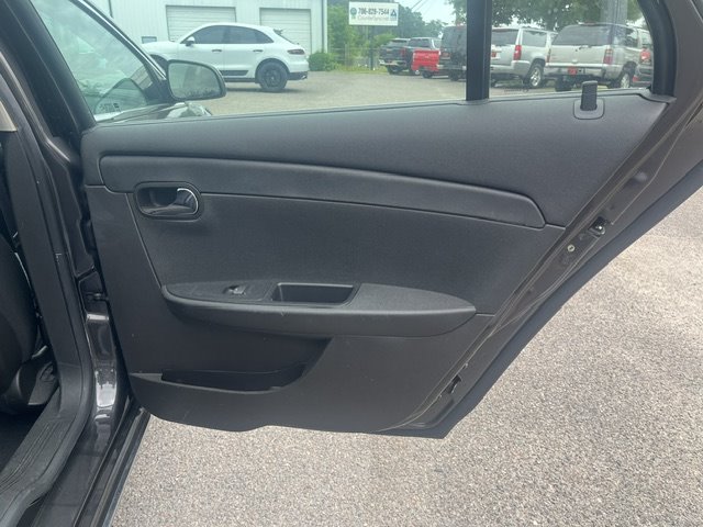 2012 Chevrolet Malibu 1LT - Photo 11